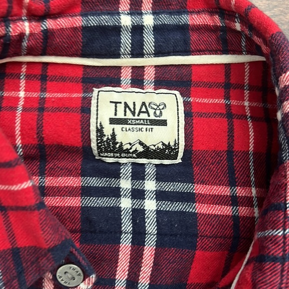 XS Red plaid TNA Flannel - Picture 2 of 3